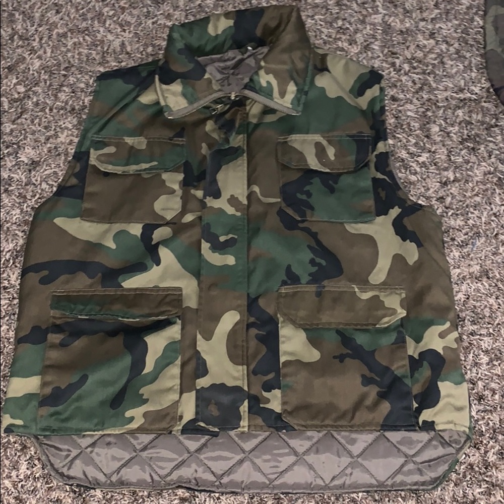 Camo Vest Never Been Worn!👍🏻
